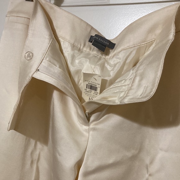 NWT Ann Taylor Cream silky trousers - Size10 - Picture 3 of 5